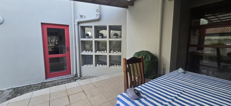 5 Bedroom Property for Sale in Hersham Western Cape